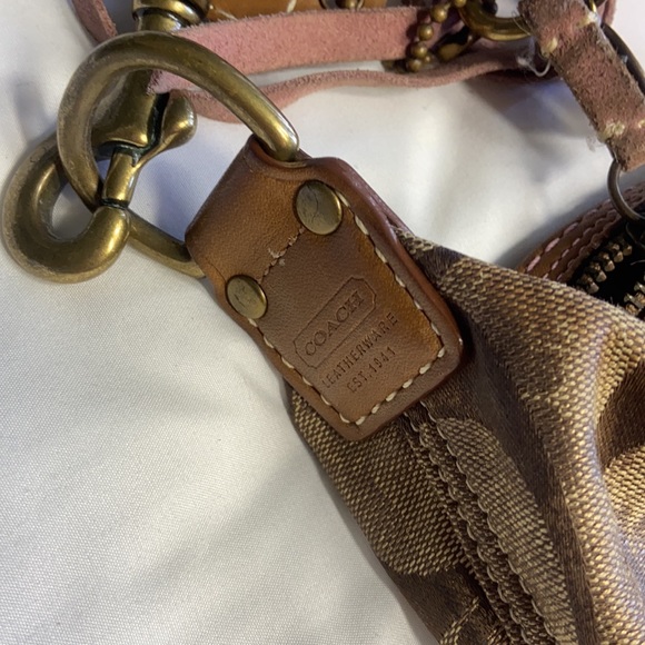 Coach metallic signature shoulder hobo - Picture 3 of 9